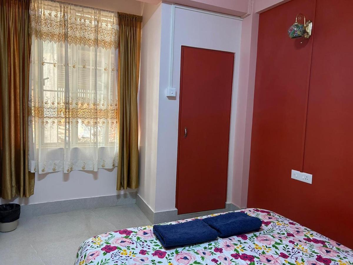 Na-U-Iaka Homestay Shillong Exterior photo